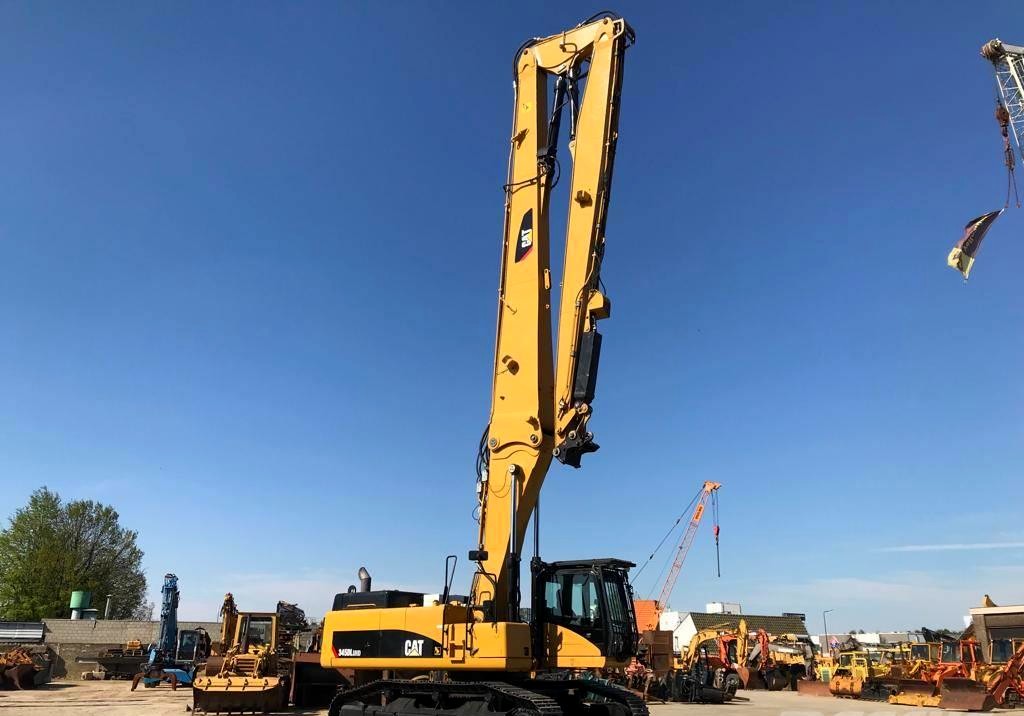 caterpillar-345c-uhd2aa7e219_cut-photo.ru_