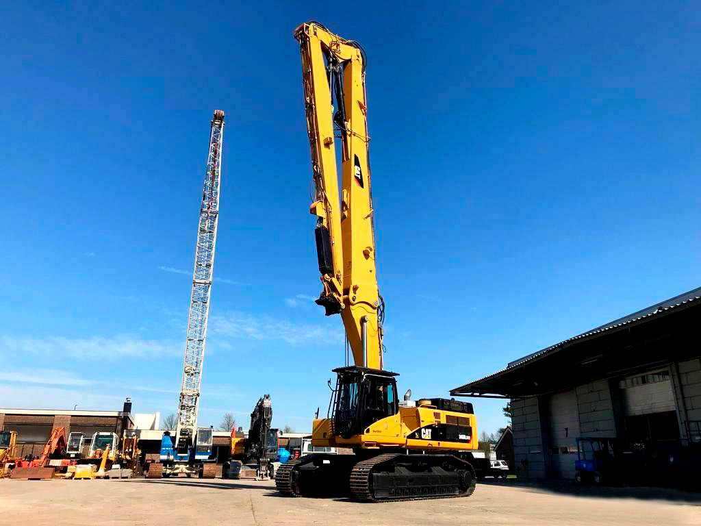 ekskavator-razrushitel-caterpillar-345c-uhd